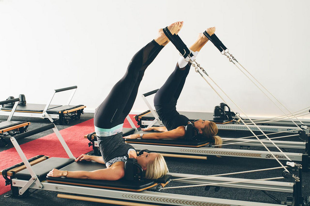 pilates exercise short spine stretch